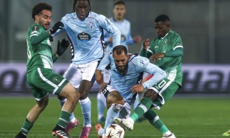 欧联2-3大冷门，西甲劲旅遭保甲球队掀翻，24岁斯塔尼奇三响炮