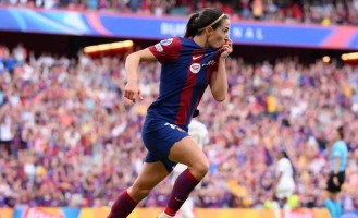 足坛悲喜一夜！尤文图斯0-3无缘进4强，马竞5-0狂胜晋级，巴萨女足4-0横扫皇马