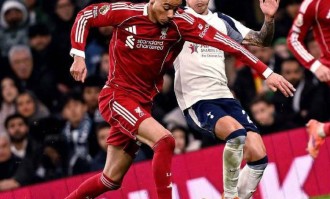 利物浦险胜热刺仍有问题，单场两张红牌被质疑，魔鬼赛程仍有冷