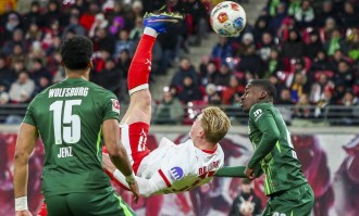 2-2大冷门，仅32%控球率仍不输，德甲第15战平德甲第4