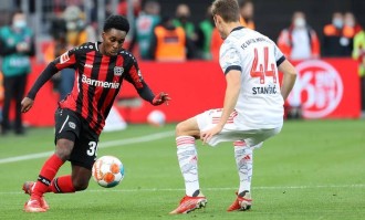 德国杯焦点对决：多特蒙德主场迎战勒沃库森，德甲双雄巅峰碰撞