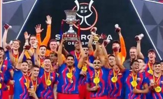 拉菲尼亚封神之夜！巴萨3-2逆转皇马勇夺西超杯，西甲冠军呼之欲出？