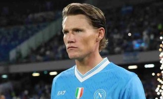 为何拒千万年薪？麦克托米奈拒沙特邀约，那不勒斯续约细节大揭秘