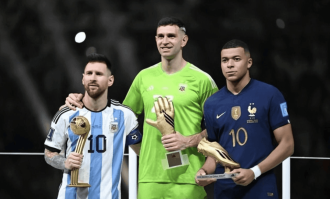 姆巴佩受伤内幕曝光，反向梅西举动很掉价，揭梅西有多强