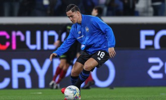 你来我往！阿德耶米右路内切兜射破门，多特将总比分扳平至3-3