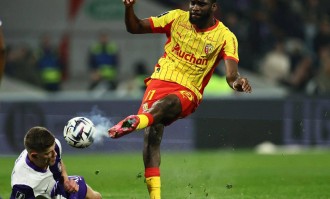 3-0，法甲领头羊完胜图卢兹，豪取8连胜，领先巴黎圣日耳曼4分