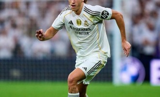 皇马5000万签下顶级后卫！连续3场锁死亚马尔，这笔转会太超值了