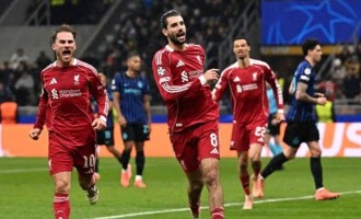 痛心！国米1180天金身被破，保守3宗罪葬送好局