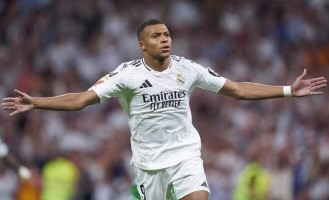 巴萨VS埃尔切：新星亚马尔的困境与挑战