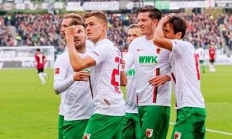 德甲强弱对话：奥格斯堡主场迎战多特蒙德的生存之战