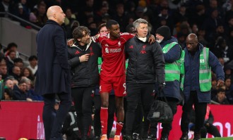 利物浦官方：伊萨克腓骨骨折伴脚踝损伤 已成功接受手术