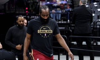 哈登首秀23+2+8米切尔35分 骑士送国王12连败