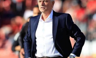 穆里尼奥领军本菲卡3-0胜出，稳步晋级葡联杯四强，三冠王伟业或成现实