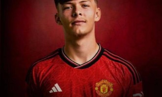 2600万卖掉，33场造31球！曼联肠子悔青：自家青木成法甲射手王