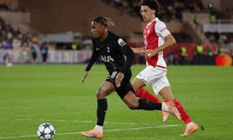 2-1！0-0！欧冠乱了，三大强队翻车，法甲第一遭绝杀，热刺拿1分