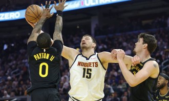 约基奇空砍35+20+12 勇士3人得分20+击败掘金