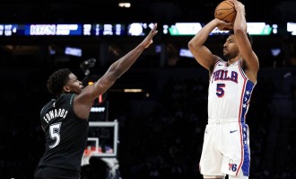 马克西39+8爱德华兹空砍28+9 76人击败森林狼