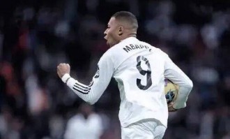 对姆巴佩来说，本赛季比四大皆空更尴尬的一种可能，是他的一项个人荣誉，好像很难卫冕了