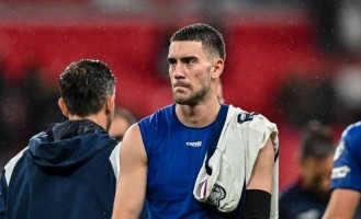 一日意甲动态报道：德国射手坚持转会AC米兰，国米寻邓弗里斯伤缺替补